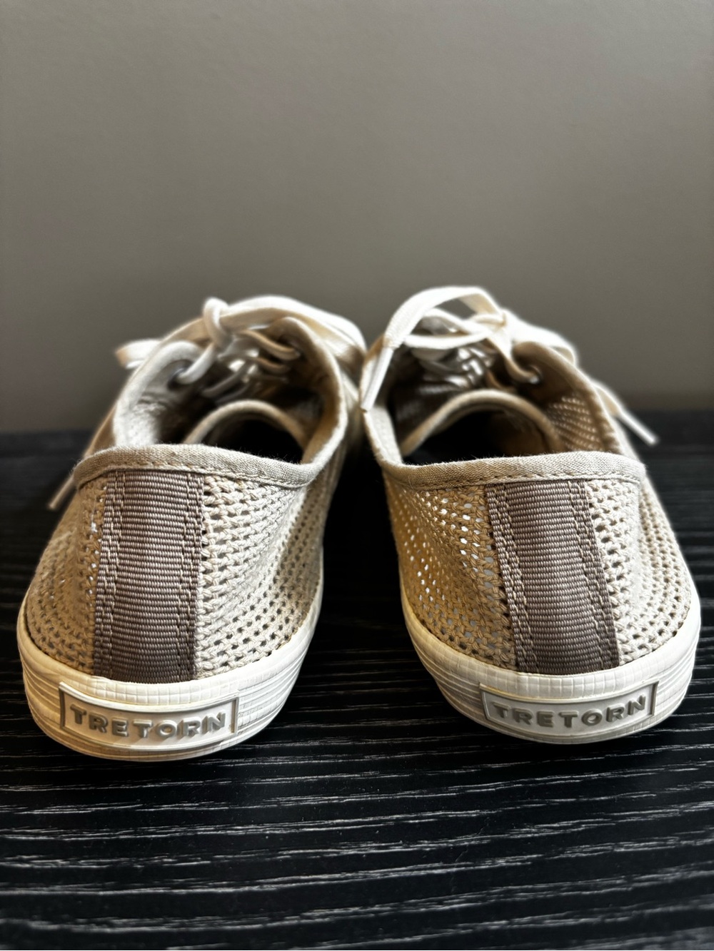Tretorn Tournament Net Mesh Sneakers Women’s 10.5 Beige Lace Up Comfort Shoes - Picture 3 of 7